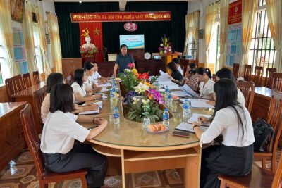 Đoàn giám sát Thường trực Hội đồng nhân dân Huyện Giao Thủy đến làm việc về công tác thu chi ngoài học phí tại trường
